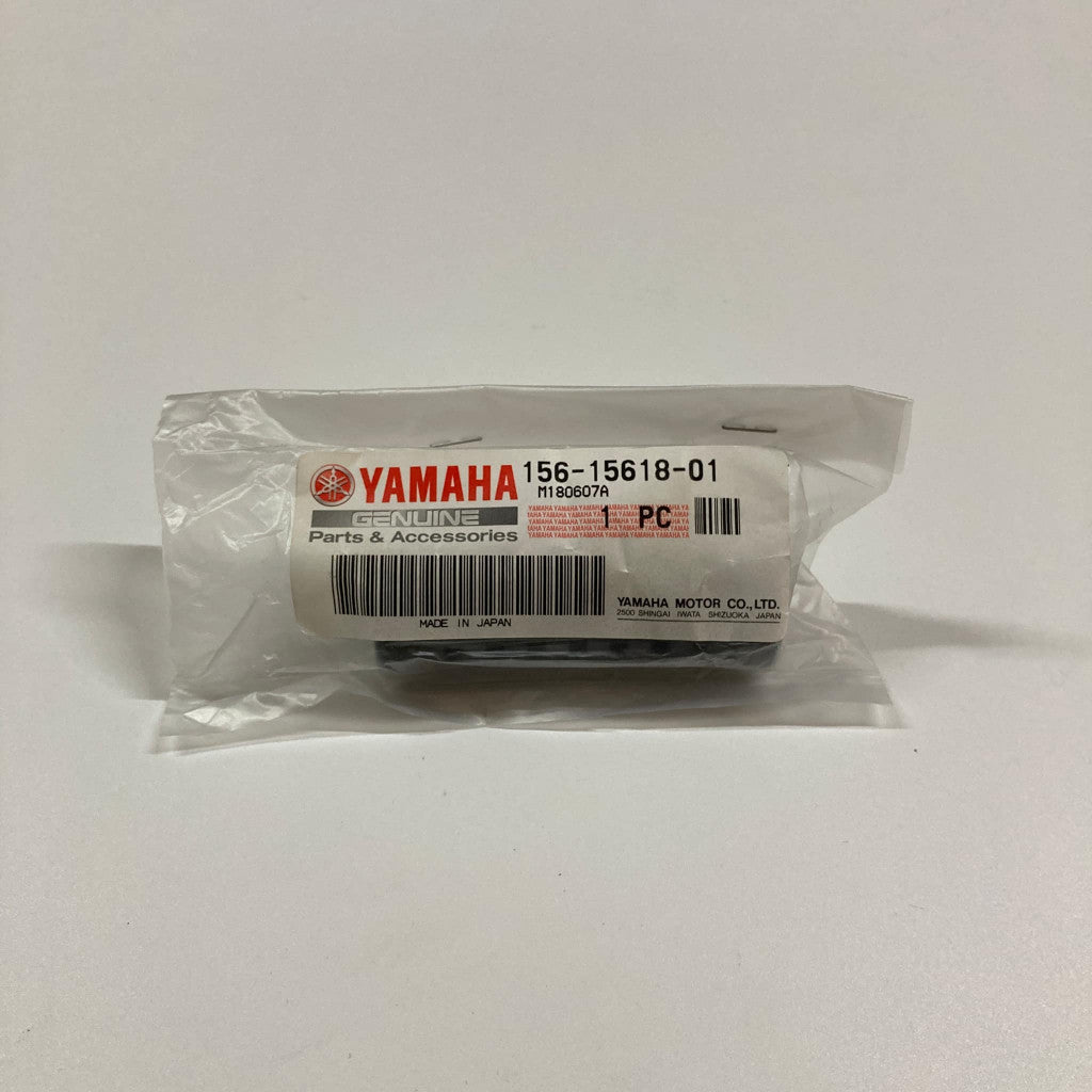156-15618-01 | Kick Lever Cover | Genuine Yamaha parts | RS100