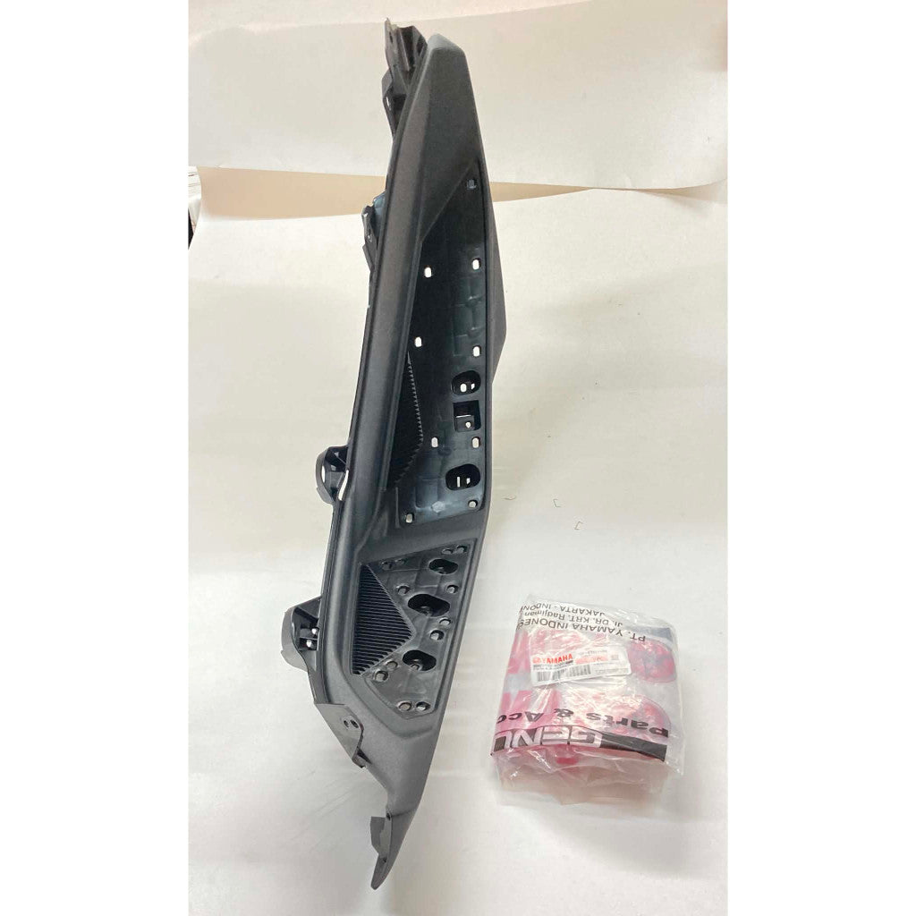 2DP-F7488-00 | Footrest Board | Genuine Yamaha parts | NMax v1